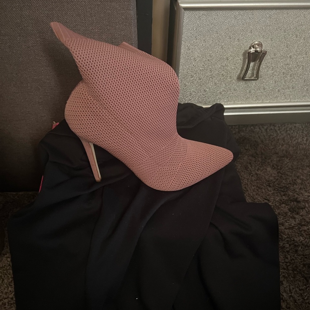 Stiletto sweater booties